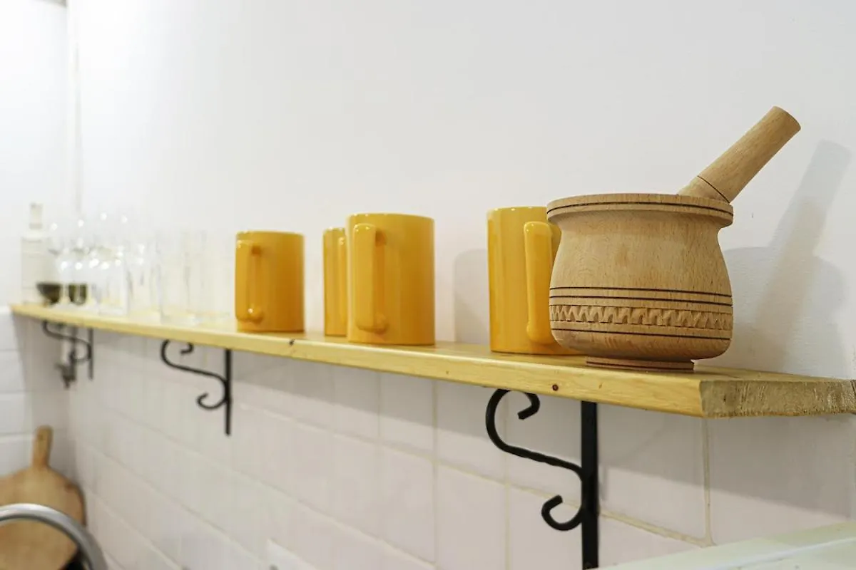 Apartman Stylish 1Br Apt In Central Tbilisi By Wehost