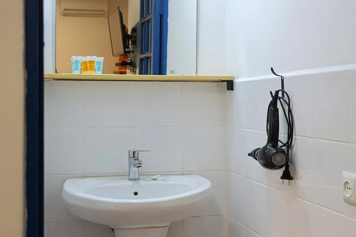 Stylish 1Br Apt In Central Tbilisi By Wehost 0*,