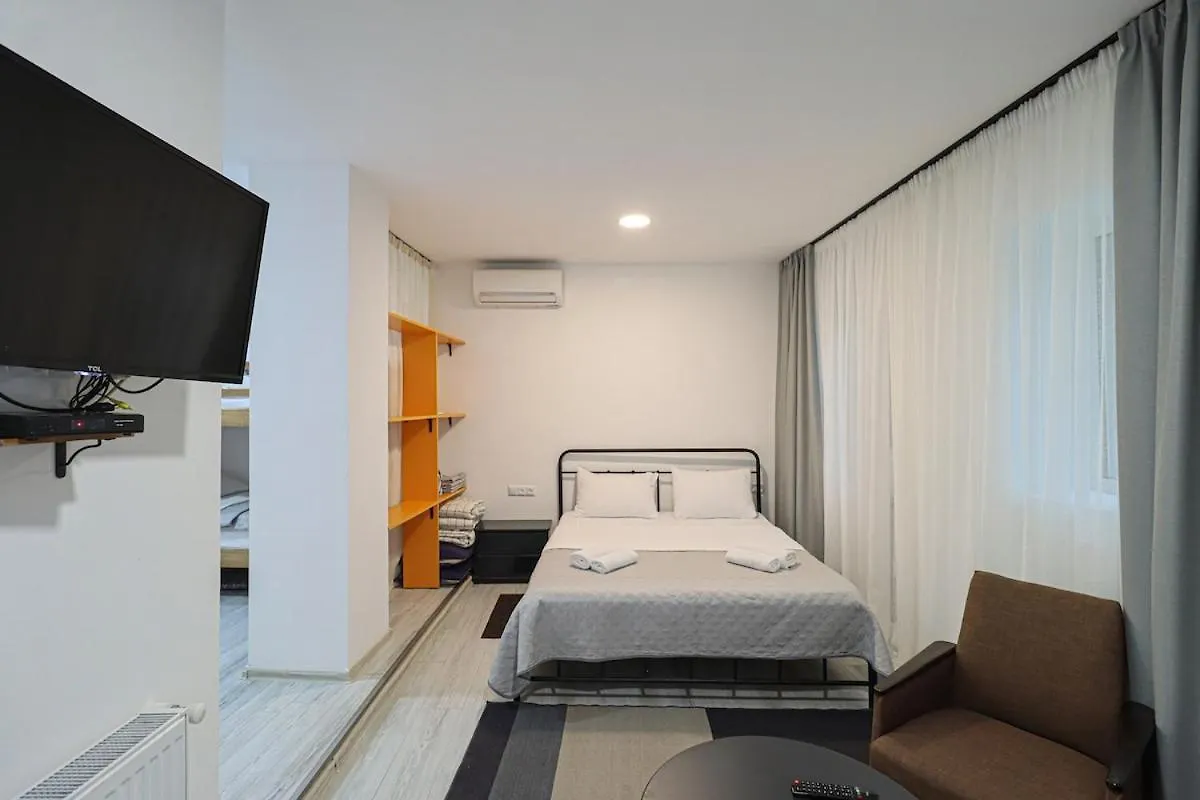 Apartman Stylish 1Br Apt In Central Tbilisi By Wehost